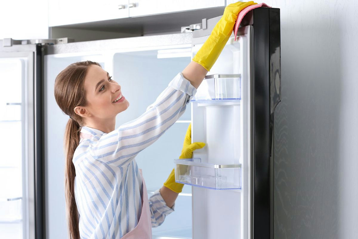 Gefährliche Keime im Kühlschrank dauerhaft entfernen durch diese effektive Reinigungsmethode